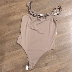 Off-the-Shoulder Stretchy Body Suit